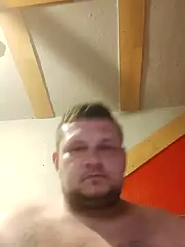 Klaudius6969 online show from April 2026 07:51:02 PM