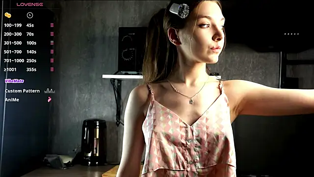 AuraLune   online show from April 2026 07:27:01 PM