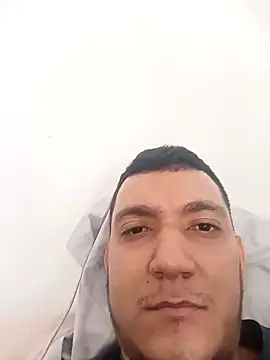 Snapshot of AdrewsRic chatting on April 2026 12:33:01 PM AdrewsRic online show from April 2026 12:33:01 PM