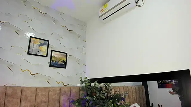 Candicewayne online show from June 2026 11:59:01 AM