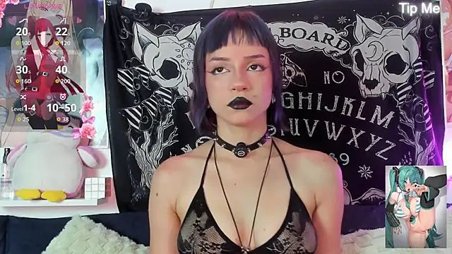 LaxiViolet online show from May 2026 08:15:02 PM