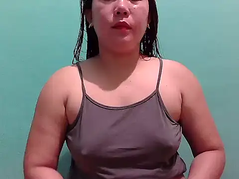 pretty mia05 online show from May 2026 12:17:01 AM