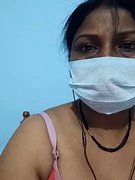 Snapshot of SavitabhabhiI chatting on April 2026 06:35:01 PM SavitabhabhiI online show from April 2026 06:35:01 PM