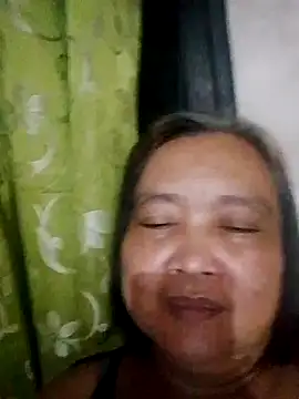 jeanyummytits online show from May 2026 11:16:02 AM