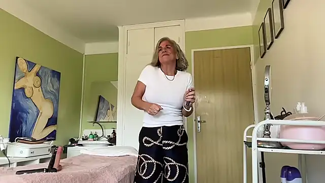 NaughtyMonicaUK online show from May 2026 02:02:02 PM