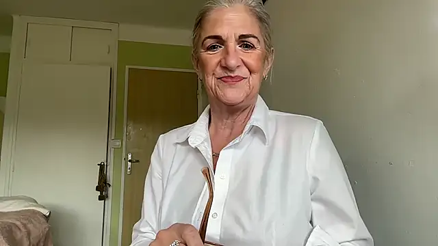 NaughtyMonicaUK online show from May 2026 07:27:02 AM