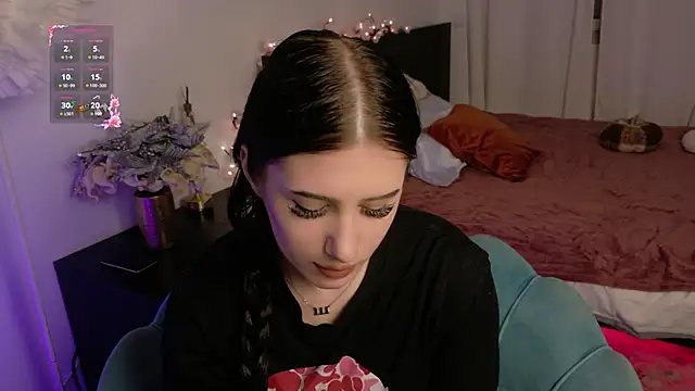HazelHayesss online show from June 2026 04:24:02 PM