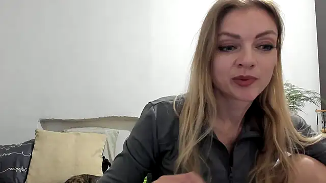 Snapshot of Severina7 chatting on June 2026 07:59:02 PM Severina7 online show from June 2026 07:59:02 PM