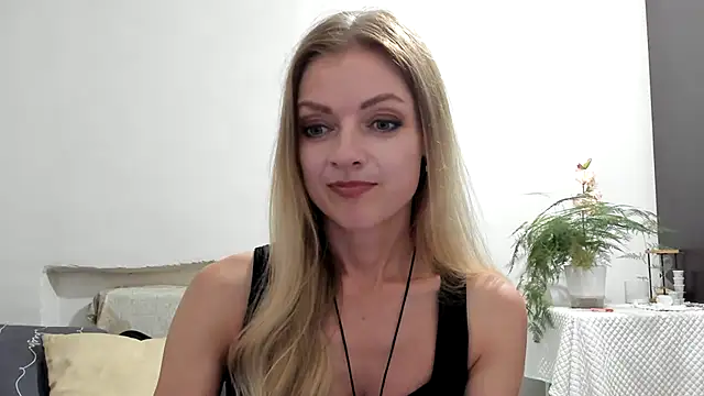 Snapshot of Severina7 chatting on July 2026 07:49:01 PM Severina7 online show from July 2026 07:49:01 PM