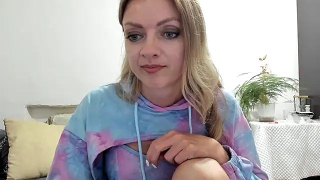 Snapshot of Severina7 chatting on July 2026 07:13:02 PM Severina7 online show from July 2026 07:13:02 PM