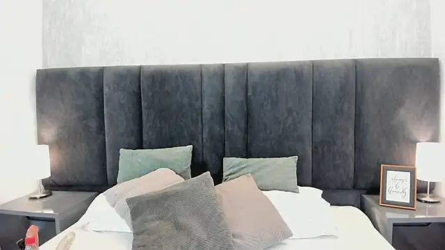 miaa Lind online show from June 2026 05:08:01 AM