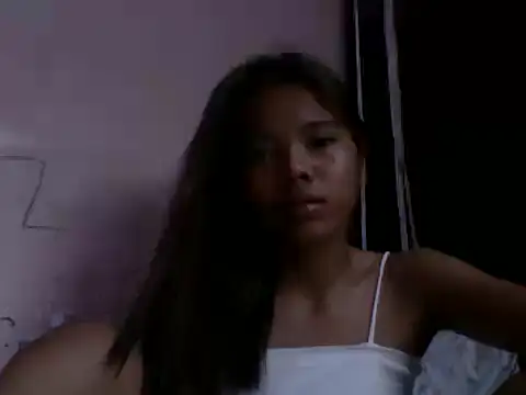 Snapshot of trixiavia chatting on May 2026 02:40:02 AM trixiavia online show from May 2026 02:40:02 AM