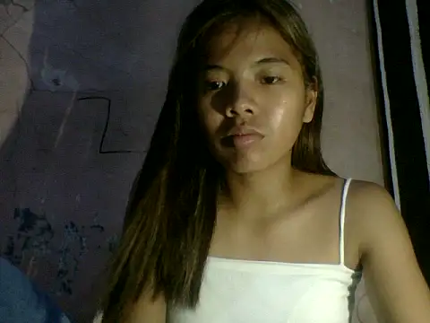 Snapshot of trixiavia chatting on May 2026 03:41:02 PM trixiavia online show from May 2026 03:41:02 PM