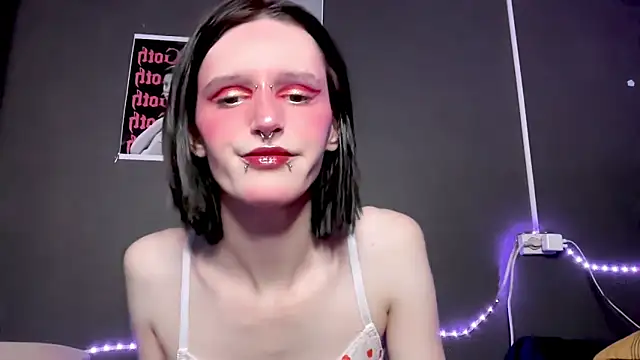 Niky Long online show from April 2026 09:50:02 PM