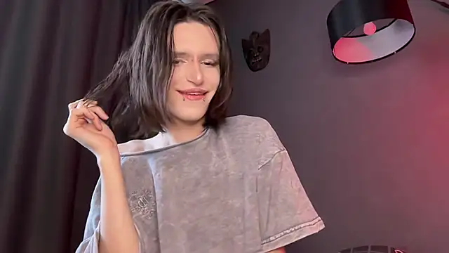 Niky Long online show from July 2026 11:49:02 AM