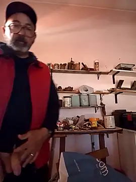 Snapshot of Dietosca chatting on April 2026 03:18:02 PM Dietosca online show from April 2026 03:18:02 PM