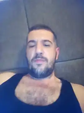 Snapshot of CrawlingHalacha chatting on April 2026 12:05:01 AM CrawlingHalacha online show from April 2026 12:05:01 AM