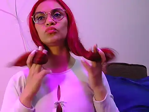 tinny emiily online show from April 2026 01:32:01 AM