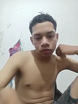 Snapshot of curious_straight_guy chatting on May 2026 03:02:01 AM curious straight guy online show from May 2026 03:02:01 AM
