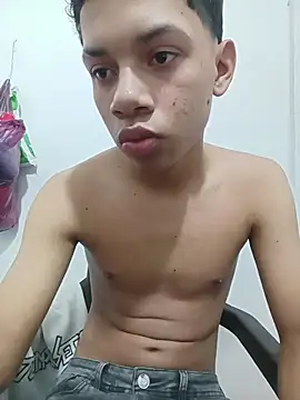 Snapshot of curious_straight_guy chatting on May 2026 02:23:02 PM curious straight guy online show from May 2026 02:23:02 PM