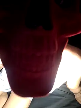 Snapshot of XandrFox chatting on April 2026 06:19:01 AM XandrFox online show from April 2026 06:19:01 AM