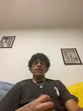 camiyjuako online show from May 2026 10:40:02 PM