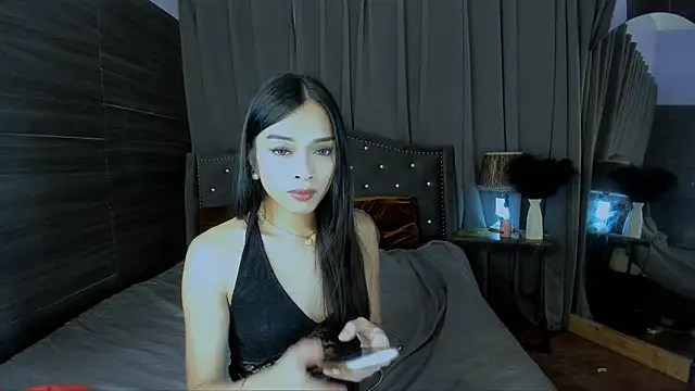 Snapshot of CharlotteFlare chatting on July 2026 12:20:02 PM CharlotteFlare online show from July 2026 12:20:02 PM