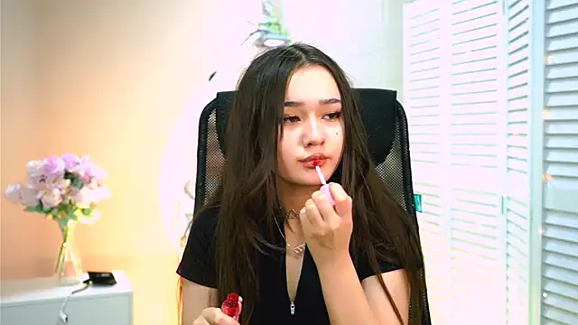 AmiMeow  online show from April 2026 10:18:01 AM