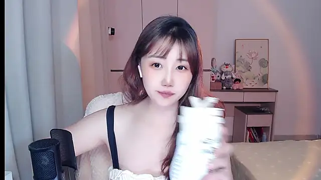 MissBunny 2026 online show from May 2026 02:03:02 PM