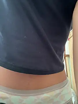 Sexy emily outdoors online show from April 2026 07:42:01 PM