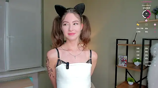 Peaches Peaches online show from May 2026 04:37:01 PM