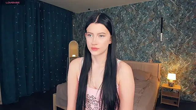 EstelaSuppa online show from May 2026 07:11:02 PM