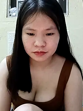 Seraphinahh online show from May 2026 03:38:02 PM