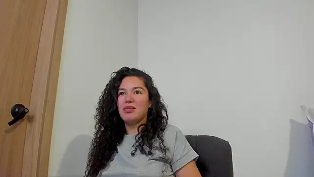MiaRouseex online show from May 2026 10:06:01 PM