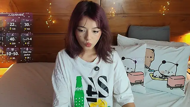 lily reeds online show from July 2026 08:33:02 PM