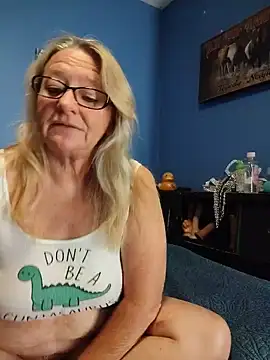 RavensLove online show from June 2026 11:31:02 PM