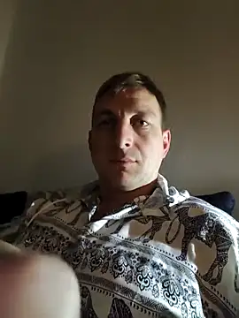 Elio Morel online show from April 2026 09:15:01 PM