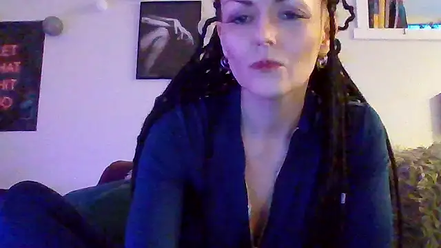 shyhornymommy online show from April 2026 07:58:01 PM