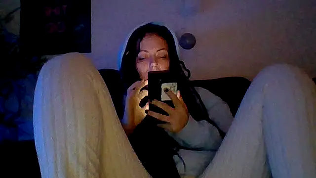 shyhornymommy online show from July 2026 12:57:01 AM