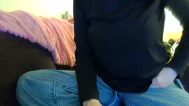 shyhornymommy online show from July 2026 09:00:01 PM