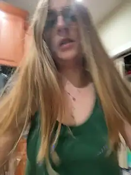 Snapshot of prettykitttty chatting on July 2026 03:37:02 PM prettykitttty online show from July 2026 03:37:02 PM