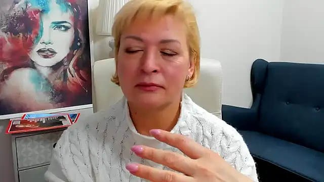 luna xfantasy online show from April 2026 07:03:01 AM