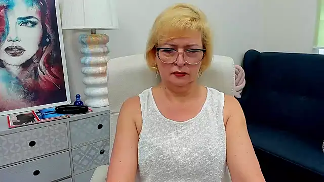 luna xfantasy online show from June 2026 06:38:02 AM