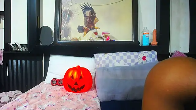 YoungBarbiexx online show from May 2026 07:31:01 PM
