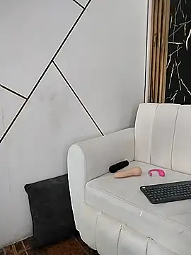 Snapshot of Julianas_pm chatting on April 2026 05:41:02 PM Julianas pm online show from April 2026 05:41:02 PM