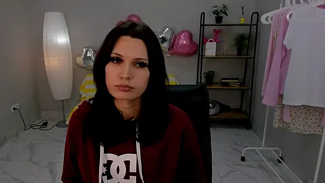 Snapshot of Christine_Mooree chatting on April 2026 09:48:01 AM Christine Mooree online show from April 2026 09:48:01 AM