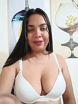 Silvana2927 online show from June 2026 06:49:01 AM