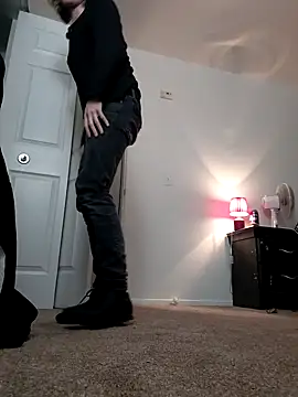 Snapshot of skylincumz chatting on April 2026 03:23:01 AM skylincumz online show from April 2026 03:23:01 AM