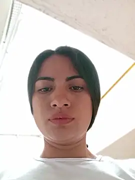 DaniellaGiraldo online show from May 2026 01:07:01 PM
