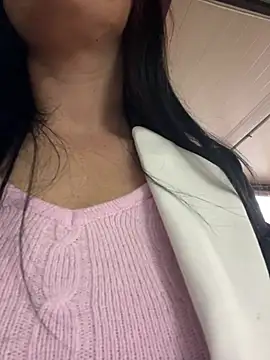 MeganFoxiyyy online show from April 2026 03:42:01 AM